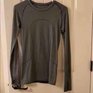 Lululemon Swiftly Tech Long Sleeve